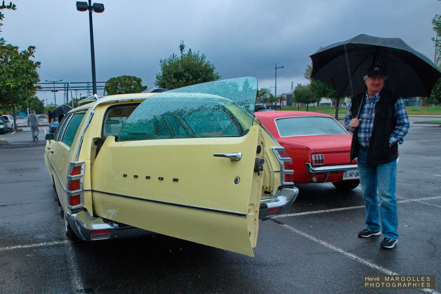 Dodge Monaco 1973 wagon-03.jpg